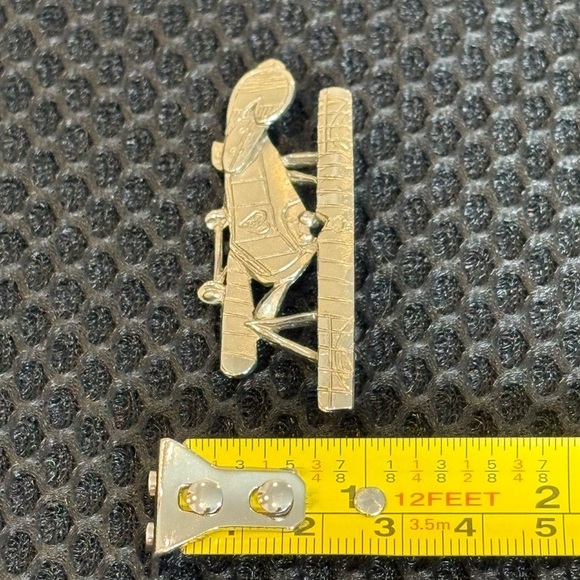 Vintage Silver Tone Airplane Brooch - Biplane with Heart Detail Unisex - Picture 8 of 9